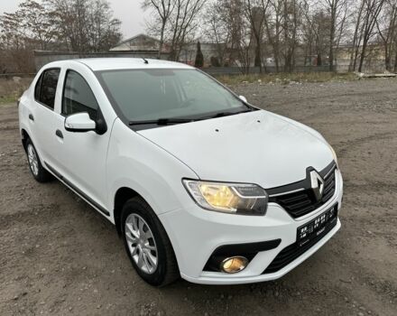 Белый Рено Логан, объемом двигателя 1.5 л и пробегом 153 тыс. км за 6999 $, фото 1 на Automoto.ua