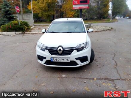 Белый Рено Логан, объемом двигателя 1 л и пробегом 204 тыс. км за 4999 $, фото 1 на Automoto.ua