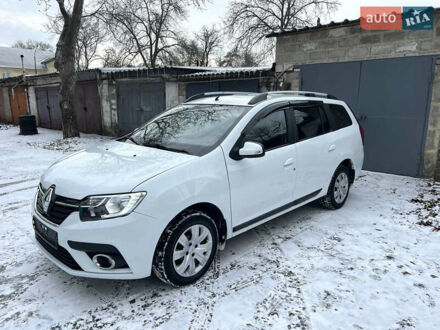 Білий Рено Логан, об'ємом двигуна 1.46 л та пробігом 70 тис. км за 10200 $, фото 1 на Automoto.ua
