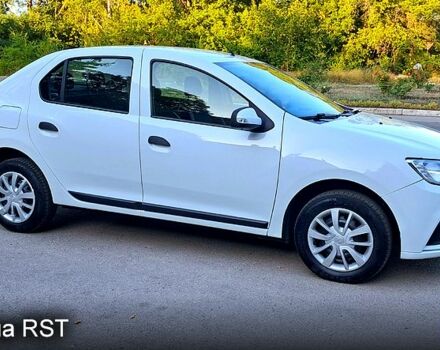 Белый Рено Логан, объемом двигателя 1.5 л и пробегом 83 тыс. км за 7500 $, фото 1 на Automoto.ua