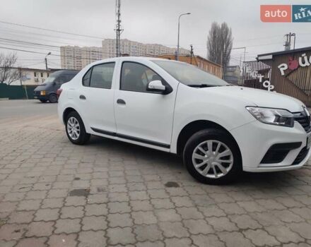 Белый Рено Логан, объемом двигателя 1.15 л и пробегом 109 тыс. км за 6100 $, фото 1 на Automoto.ua