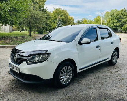 Белый Рено Логан, объемом двигателя 1.5 л и пробегом 270 тыс. км за 6499 $, фото 1 на Automoto.ua