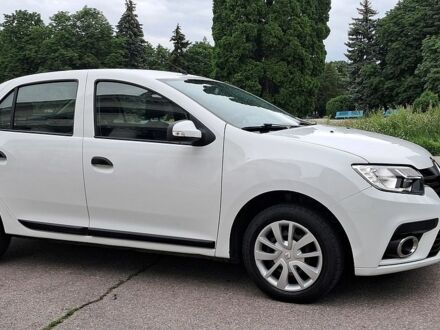 Белый Рено Логан, объемом двигателя 1.5 л и пробегом 63 тыс. км за 7800 $, фото 1 на Automoto.ua