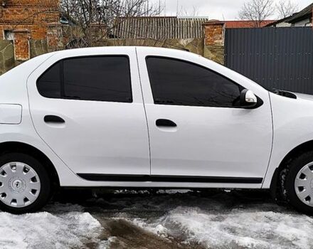Білий Рено Логан, об'ємом двигуна 1 л та пробігом 127 тис. км за 5249 $, фото 1 на Automoto.ua
