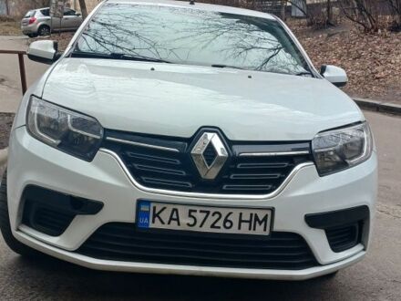Рено Логан 2018 у Києві на Automoto.ua Білий Рено Логан, об'ємом двигуна 1 л та пробігом 200 тис. км за 4800 $, фото 1 на Automoto.ua