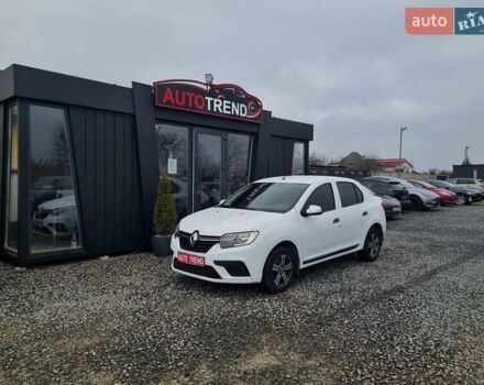 Белый Рено Логан, объемом двигателя 1 л и пробегом 86 тыс. км за 5750 $, фото 1 на Automoto.ua