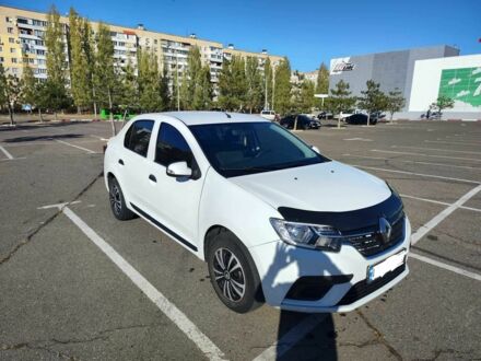 Рено Логан 2018 в Николаеве на Automoto.ua Белый Рено Логан, объемом двигателя 1.5 л и пробегом 250 тыс. км за 7000 $, фото 1 на Automoto.ua