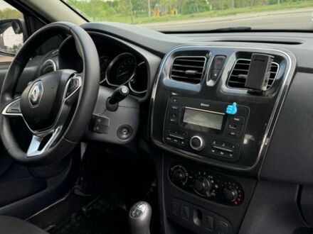 Рено Логан 2019 в Днепре (Днепропетровске) на Automoto.ua Белый Рено Логан, объемом двигателя 1 л и пробегом 55 тыс. км за 5499 $, фото 1 на Automoto.ua