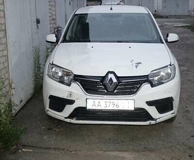 Белый Рено Логан, объемом двигателя 1 л и пробегом 90 тыс. км за 5300 $, фото 1 на Automoto.ua