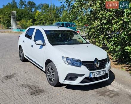 Білий Рено Логан, об'ємом двигуна 1 л та пробігом 114 тис. км за 7800 $, фото 1 на Automoto.ua