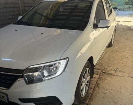Білий Рено Логан, об'ємом двигуна 1 л та пробігом 97 тис. км за 7500 $, фото 1 на Automoto.ua