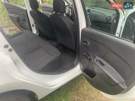 Білий Рено Логан, об'ємом двигуна 1 л та пробігом 156 тис. км за 6700 $, фото 1 на Automoto.ua