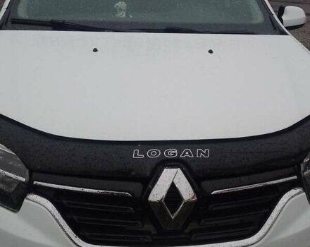 Белый Рено Логан, объемом двигателя 1 л и пробегом 55 тыс. км за 7900 $, фото 1 на Automoto.ua
