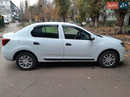 Білий Рено Логан, об'ємом двигуна 1 л та пробігом 140 тис. км за 6000 $, фото 1 на Automoto.ua