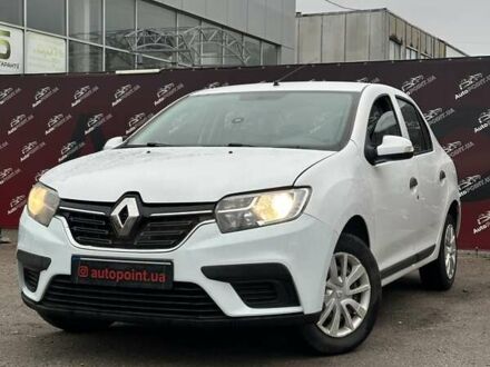 Белый Рено Логан, объемом двигателя 1 л и пробегом 194 тыс. км за 5500 $, фото 1 на Automoto.ua