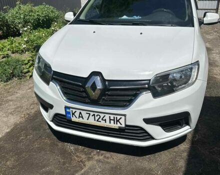 Белый Рено Логан, объемом двигателя 1 л и пробегом 192 тыс. км за 5267 $, фото 1 на Automoto.ua