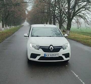 Белый Рено Логан, объемом двигателя 1 л и пробегом 200 тыс. км за 4000 $, фото 1 на Automoto.ua