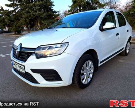 Белый Рено Логан, объемом двигателя 1.5 л и пробегом 110 тыс. км за 8200 $, фото 1 на Automoto.ua