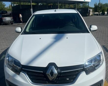 Білий Рено Логан, об'ємом двигуна 1 л та пробігом 47 тис. км за 6400 $, фото 1 на Automoto.ua