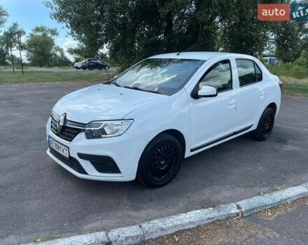 Белый Рено Логан, объемом двигателя 1 л и пробегом 190 тыс. км за 4300 $, фото 1 на Automoto.ua