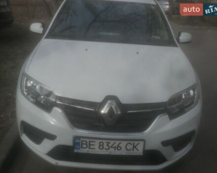 Белый Рено Логан, объемом двигателя 1 л и пробегом 330 тыс. км за 3200 $, фото 1 на Automoto.ua