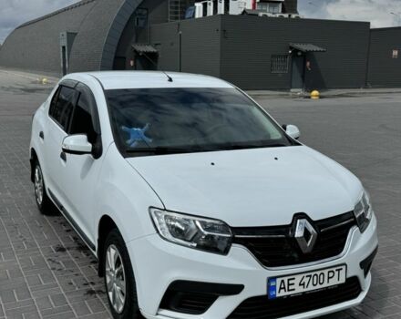Белый Рено Логан, объемом двигателя 1 л и пробегом 202 тыс. км за 5700 $, фото 1 на Automoto.ua