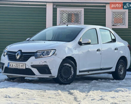 Белый Рено Логан, объемом двигателя 1 л и пробегом 158 тыс. км за 3700 $, фото 1 на Automoto.ua