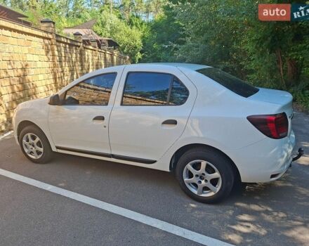 Белый Рено Логан, объемом двигателя 1.46 л и пробегом 144 тыс. км за 8300 $, фото 1 на Automoto.ua