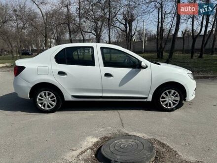 Рено Логан 2019 в Запорожье на Automoto.ua Белый Рено Логан, объемом двигателя 1.46 л и пробегом 260 тыс. км за 6000 $, фото 1 на Automoto.ua