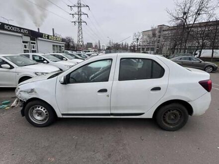 Белый Рено Логан, объемом двигателя 1 л и пробегом 239 тыс. км за 2800 $, фото 1 на Automoto.ua