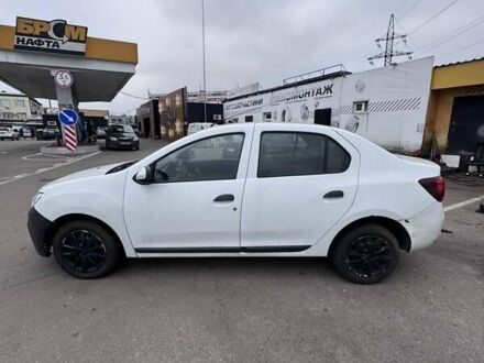 Белый Рено Логан, объемом двигателя 1 л и пробегом 249 тыс. км за 3400 $, фото 1 на Automoto.ua
