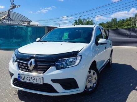 Белый Рено Логан, объемом двигателя 1 л и пробегом 178 тыс. км за 5149 $, фото 1 на Automoto.ua