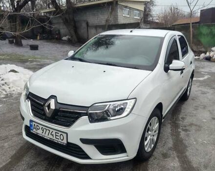 Белый Рено Логан, объемом двигателя 1 л и пробегом 82 тыс. км за 8000 $, фото 1 на Automoto.ua