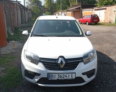 Белый Рено Логан, объемом двигателя 1 л и пробегом 184 тыс. км за 4600 $, фото 1 на Automoto.ua