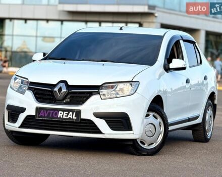 Белый Рено Логан, объемом двигателя 1 л и пробегом 65 тыс. км за 7300 $, фото 1 на Automoto.ua