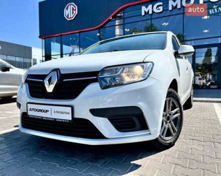 Белый Рено Логан, объемом двигателя 1 л и пробегом 117 тыс. км за 5700 $, фото 1 на Automoto.ua