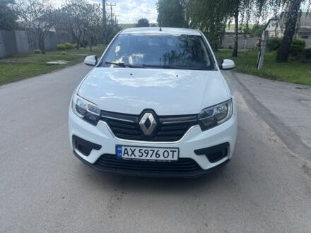 Рено Логан 2020 у Харкові на Automoto.ua Білий Рено Логан, об'ємом двигуна 1.5 л та пробігом 177 тис. км за 6200 $, фото 1 на Automoto.ua