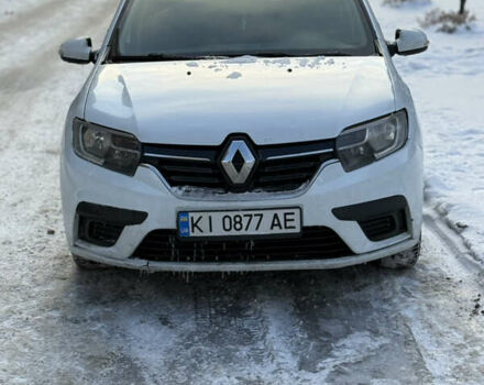Белый Рено Логан, объемом двигателя 1 л и пробегом 290 тыс. км за 3600 $, фото 1 на Automoto.ua