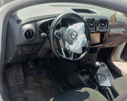 Белый Рено Логан, объемом двигателя 0 л и пробегом 140 тыс. км за 3500 $, фото 1 на Automoto.ua