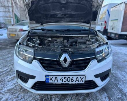 Белый Рено Логан, объемом двигателя 1 л и пробегом 310 тыс. км за 4850 $, фото 1 на Automoto.ua