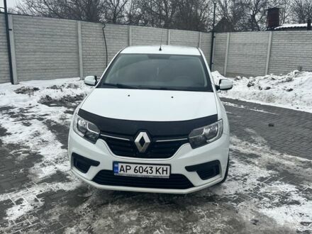 Белый Рено Логан, объемом двигателя 1.5 л и пробегом 149 тыс. км за 8000 $, фото 1 на Automoto.ua