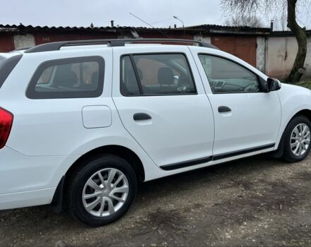 Белый Рено Логан, объемом двигателя 1.5 л и пробегом 63 тыс. км за 10500 $, фото 1 на Automoto.ua