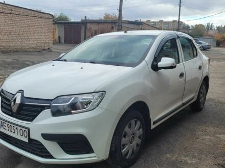 Рено Логан 2020 в Кривом Роге на Automoto.ua Белый Рено Логан, объемом двигателя 0.9 л и пробегом 47 тыс. км за 9000 $, фото 1 на Automoto.ua