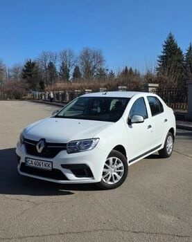 Білий Рено Логан, об'ємом двигуна 1 л та пробігом 120 тис. км за 6399 $, фото 1 на Automoto.ua
