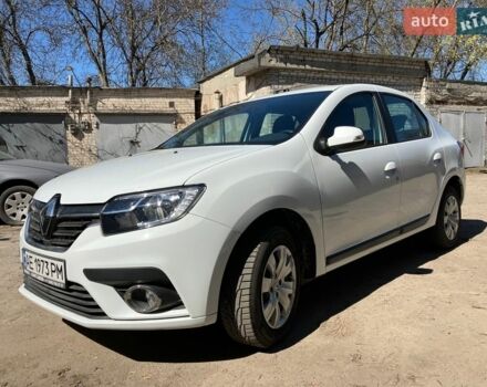 Белый Рено Логан, объемом двигателя 0.9 л и пробегом 7 тыс. км за 9500 $, фото 1 на Automoto.ua