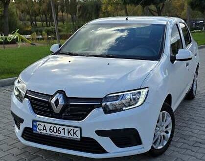 Рено Логан 2021 в Умани на Automoto.ua Белый Рено Логан, объемом двигателя 1 л и пробегом 107 тыс. км за 8200 $, фото 1 на Automoto.ua