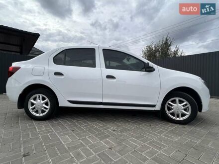 Рено Логан 2021 у Черкасах на Automoto.ua Білий Рено Логан, об'ємом двигуна 0.9 л та пробігом 60 тис. км за 11100 $, фото 1 на Automoto.ua