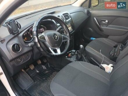 Белый Рено Логан, объемом двигателя 1.5 л и пробегом 112 тыс. км за 11300 $, фото 1 на Automoto.ua