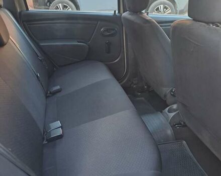 Бежевый Рено Логан, объемом двигателя 1.39 л и пробегом 113 тыс. км за 5400 $, фото 3 на Automoto.ua