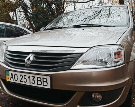 Бежевый Рено Логан, объемом двигателя 1.39 л и пробегом 102 тыс. км за 5800 $, фото 3 на Automoto.ua